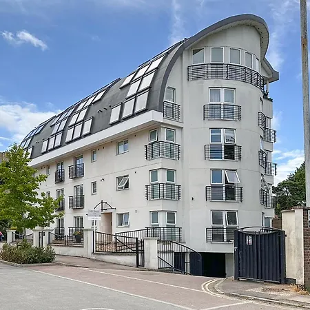 Apartamento Elegant 1-Bed Open-Plan Living Free Parking